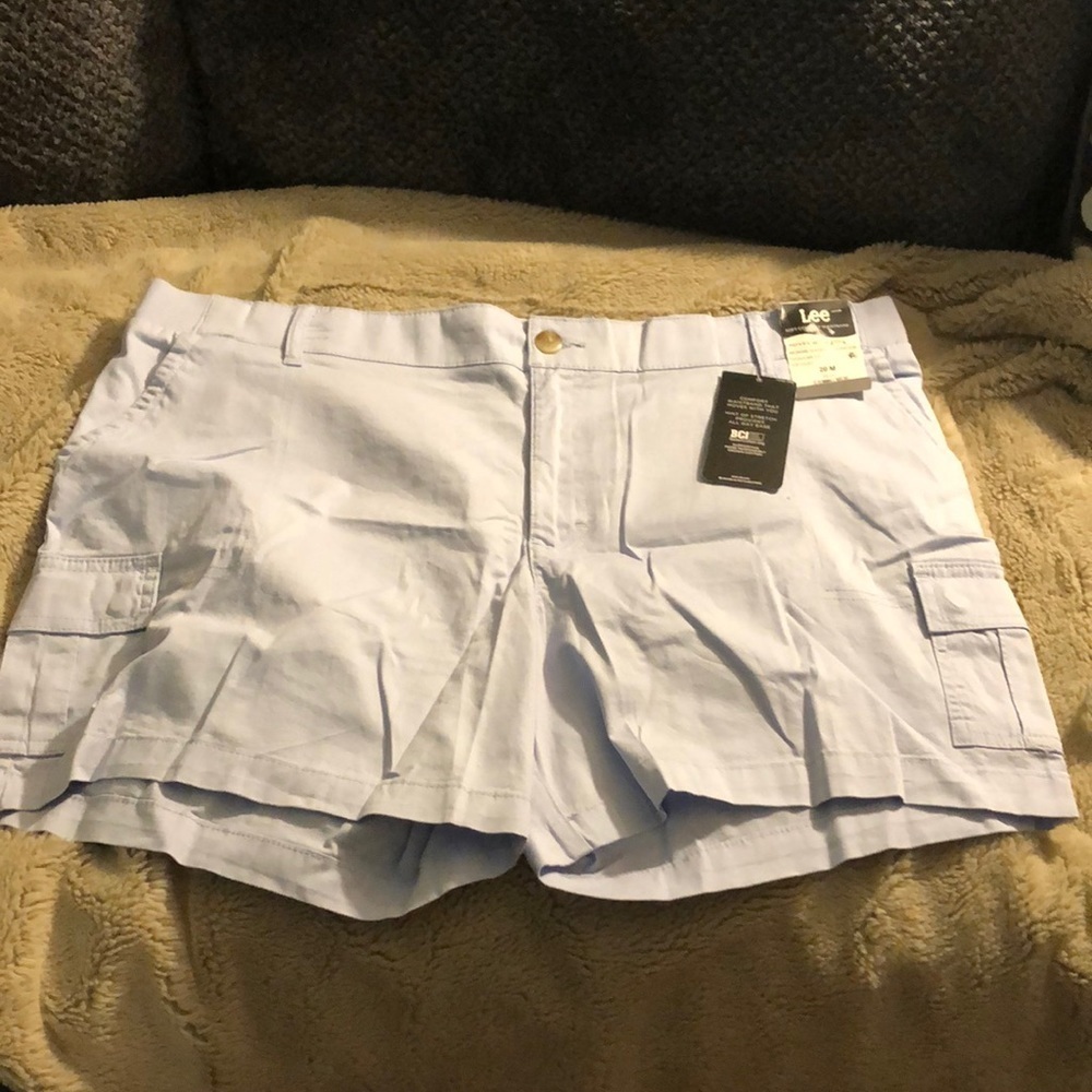 🔹4 for $30 NWT Lee Cargo Shorts
